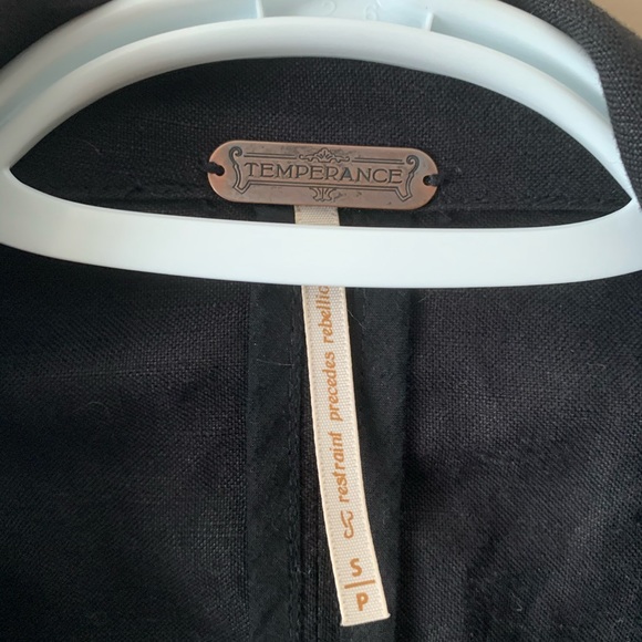 Temperance Light Black Vest - Small - Picture 3 of 8